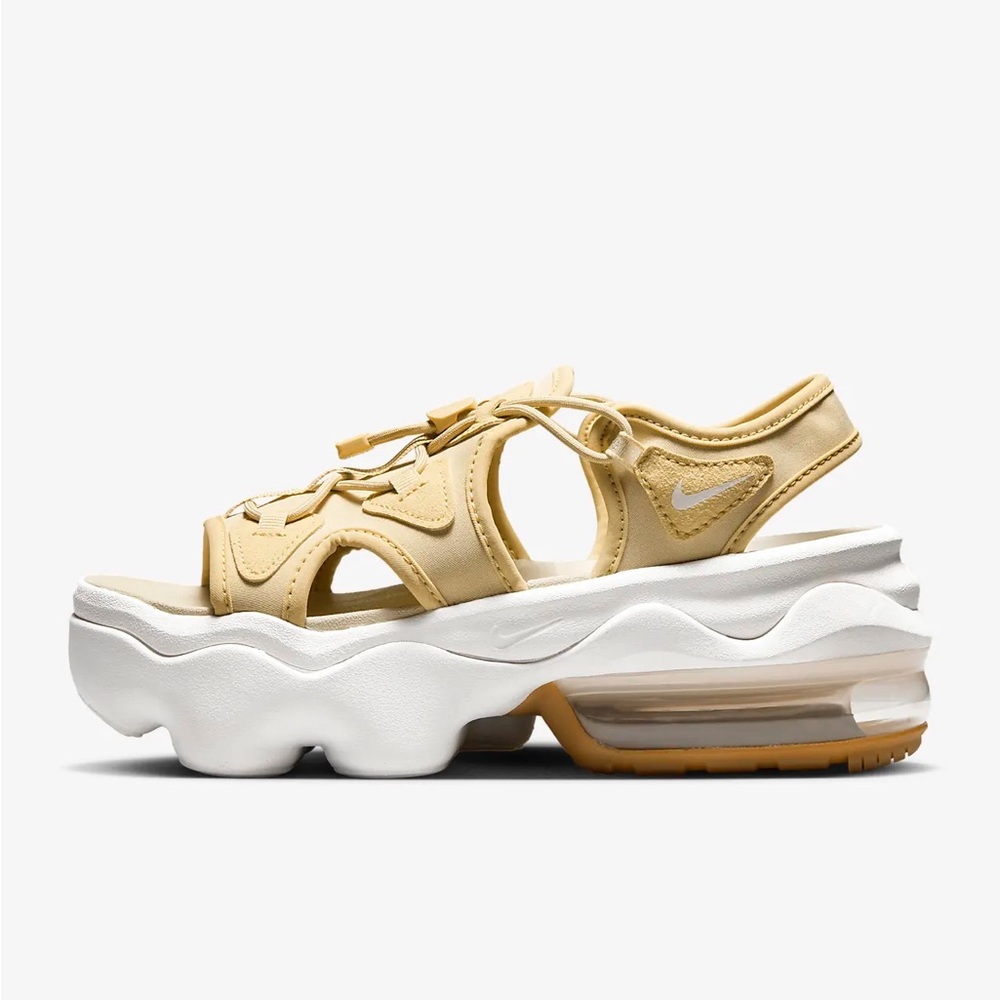 Nike Air Max Koko in Women’s Size 11. NWOB (only worn around my apartment)